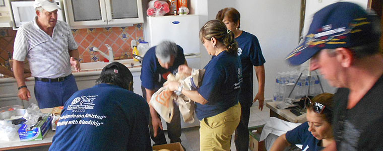 Rotary-making-lunch